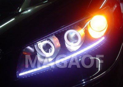 Azera – Farol com Angel Eyes e Ledstrip.