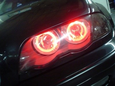 BMW Farol com Angel Eyes ( Red )