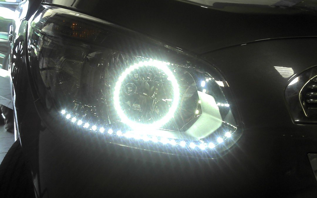 Spin – Farol Ledstrip c/ Angel Eyes