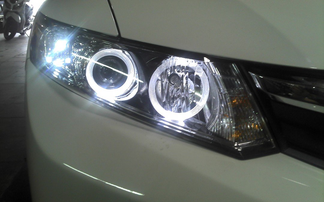 Honda Civic – Farol Angel Eyes