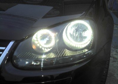 Jetta 2008 – Farol c/ Angel Eyes