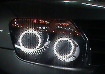 Duster – Farol com Angel Eyes e Ledstrip