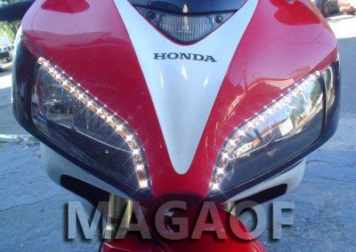 CBR 1000RR – Farol com Ledstrip