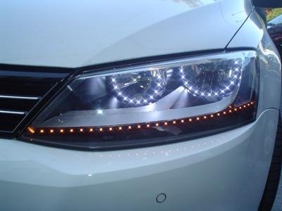 Jetta – Farol c/ Ledstrip e Angel Eyes