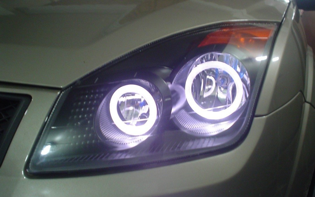 Fiesta –  Farol com Angel Eyes de Acrilico.