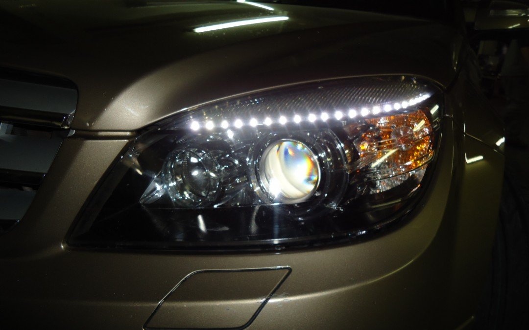 Mercedes SLK – Farol com Ledstrip