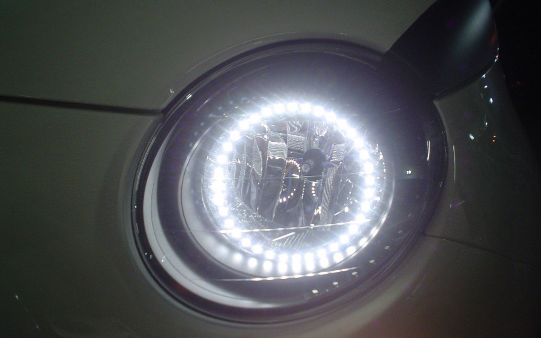 New Beatle – Farol Angel Eyes